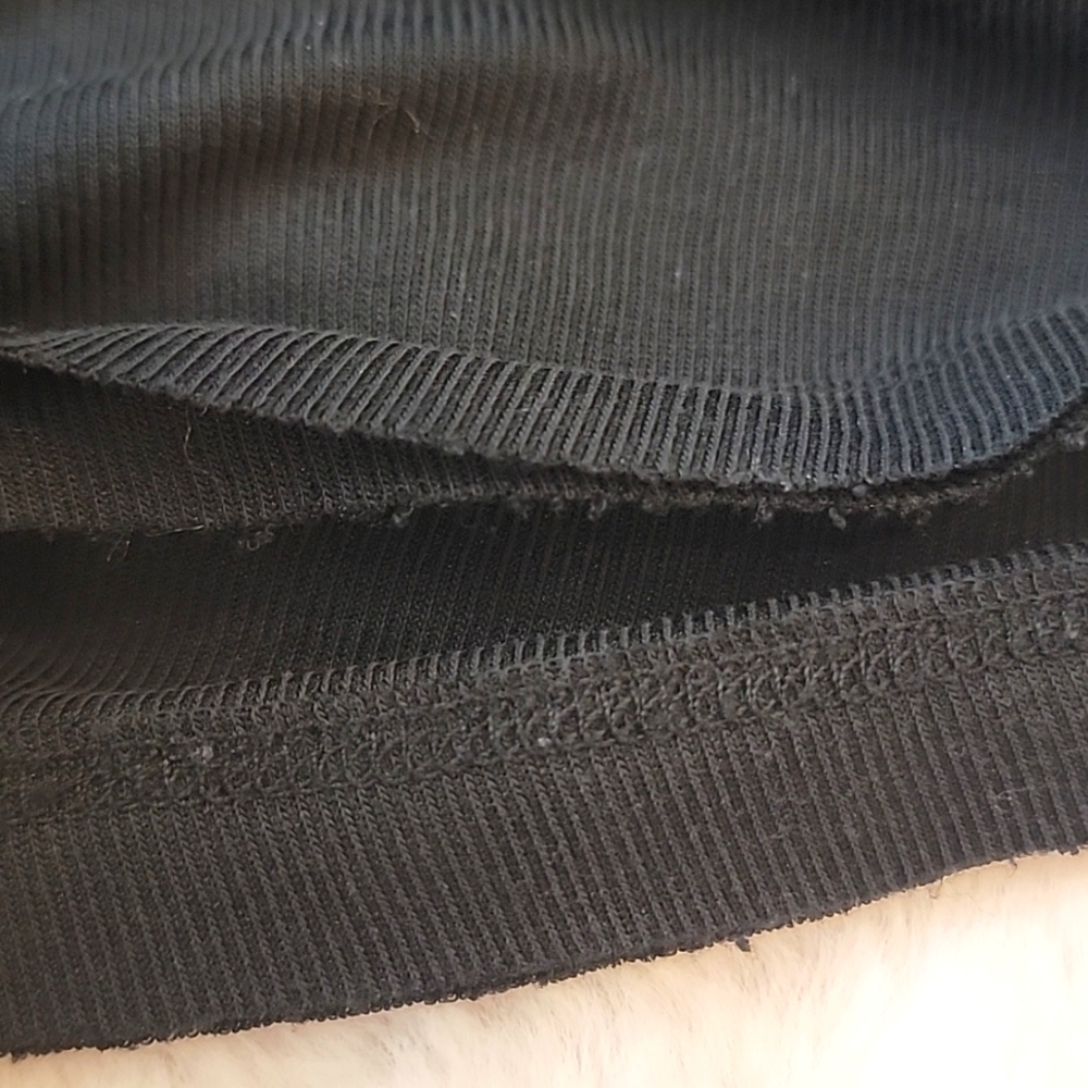 Free People Black V-Neck Slouchy Camisole. Size Small - Picture 3 of 4